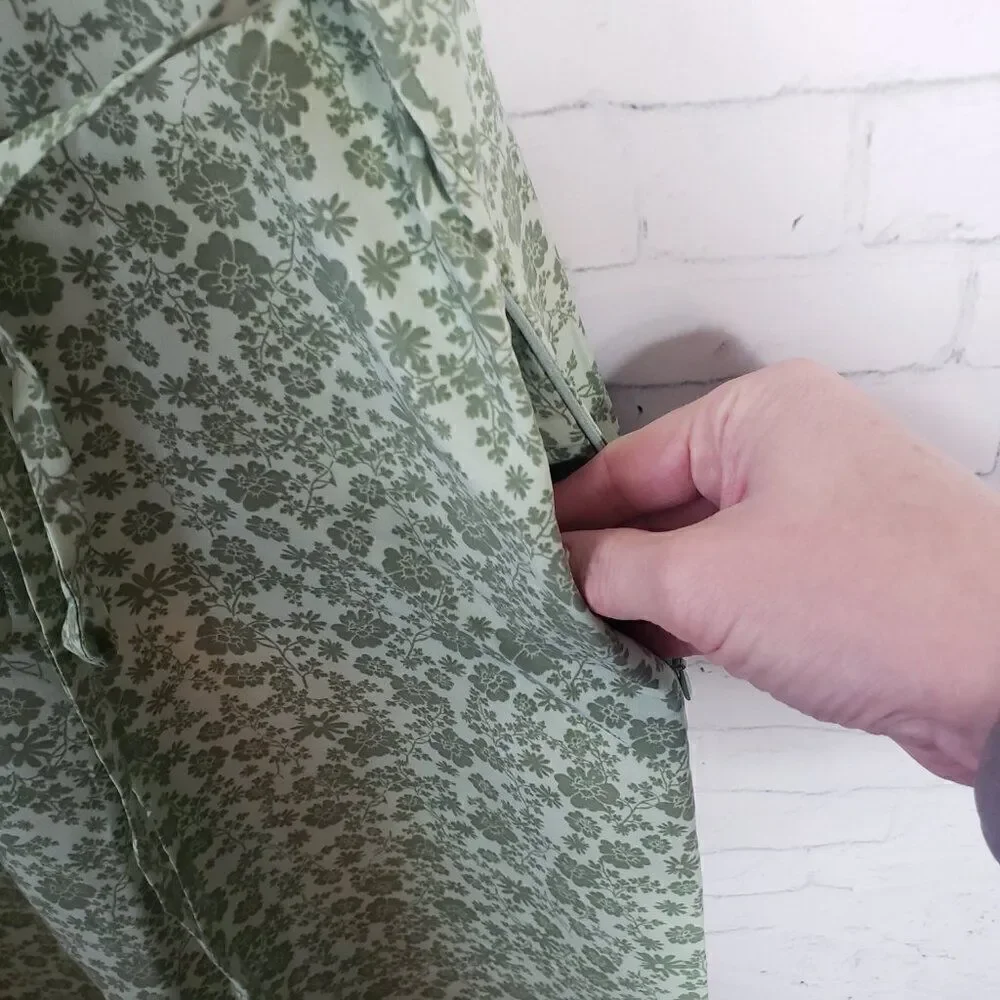 Rohan Spring Meadow Midi Dress Size US 14 / UK 18 Green Micro Ditzy Floral NEW